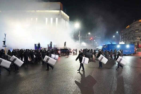 اعتراضات قزاقستان؛ از فساد مالی تا موج‌سواری روسیه
