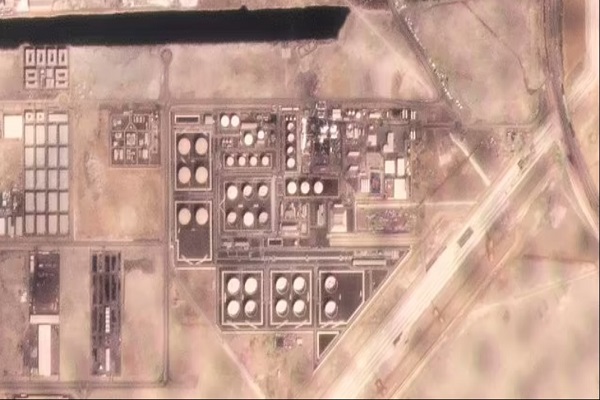 عکس‌های ماهواره‌ای از حمله به سایت نفتی ابوظبی