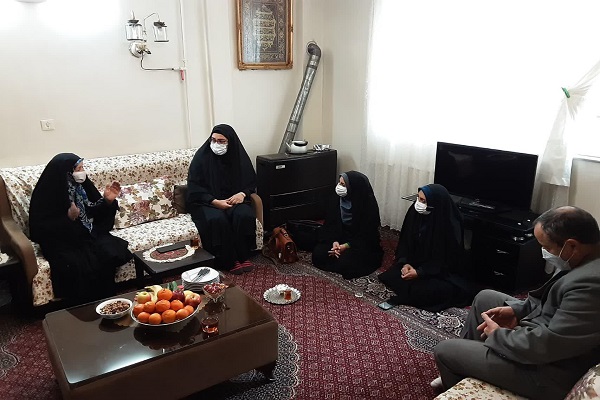 &laquo;هر کدام از پسرهایم که شهید شوند فدای سیدالشهدا(ع)&raquo;؛ جمله یک مادر شهید لحظاتی قبل از شهادت فرزندش