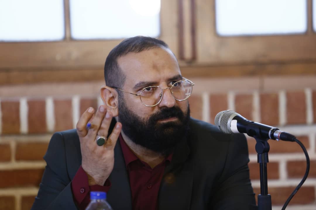 فیلم فجر سیاست ثابت می‌خواهد/ از سیاسی‌کاری پرهیز شود