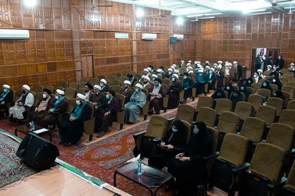 نشست هم اندیشی مبلغین برای کاهش آسیب&zwnj;های اجتماعی خانواده تشکیل شد