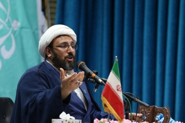 حجت الاسلام اکبرنوروزنژاد مسئول دفتر آستان قدس رضوی در آذربایجان&zwnj;غربی