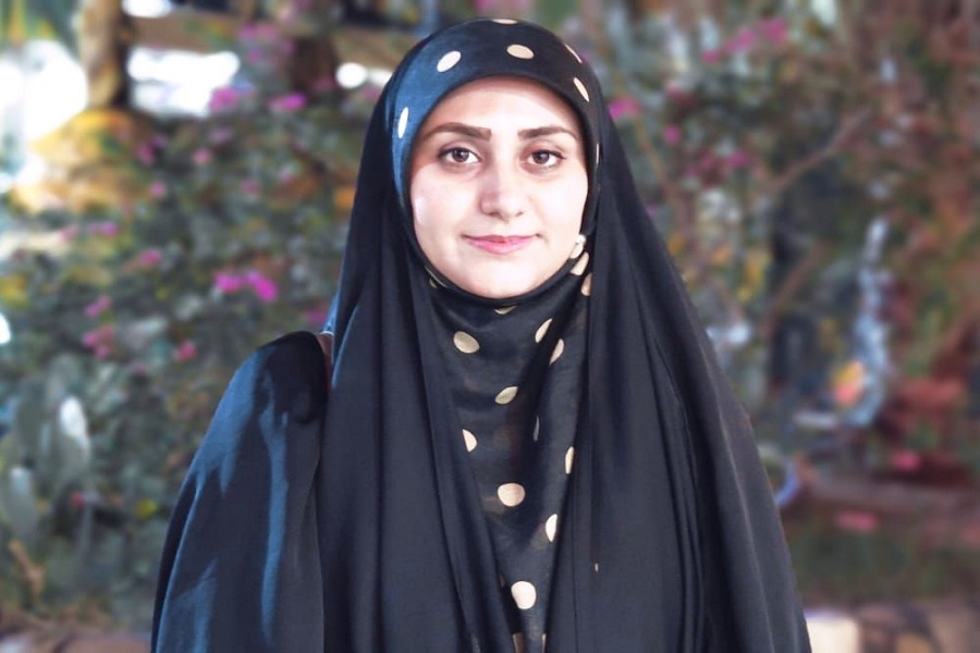 نزیهه جنامی، قاری قرآن کریم و دارنده رتبه چهارم رشته قرائت ترتیل در چهل و چهارمین دوره مسابقات سراسری قرآن کریم نزیهه جنامی، قاری قرآن کریم و دارنده رتبه چهارم رشته قرائت ترتیل در چهل و چهارمین دوره مسابقات سراسری قرآن کریم