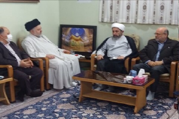 حجت&zwnj;الاسلام والمسلمین سید جواد شهرستانی، نماینده آیت&zwnj;الله سیستانی در دیدار حجت&zwnj;الاسلام والمسلمین محمد مهدی ایمانی&zwnj;پور، رئیس سازمان فرهنگ و ارتباطات اسلامی