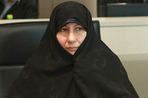 سهم مدیریت زنان در قم پایین است/اشتغال برخی از زنان به شغل&zwnj;های غیرمتناسب
