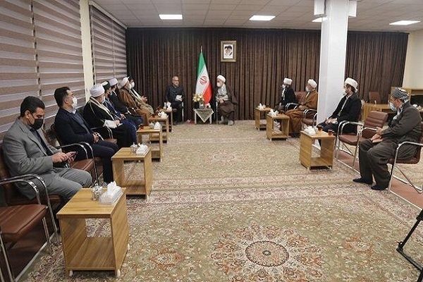 نشست کمیته امداد با نماینده ولی فقیه 
