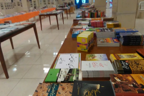  نمایشگاه کتاب و عکس ملایر