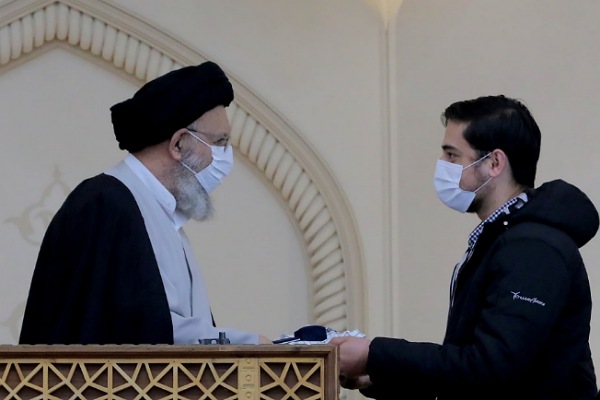 اهدا هدیه رهبر انقلاب به قهرمان پاراالمپیکی گلستان
