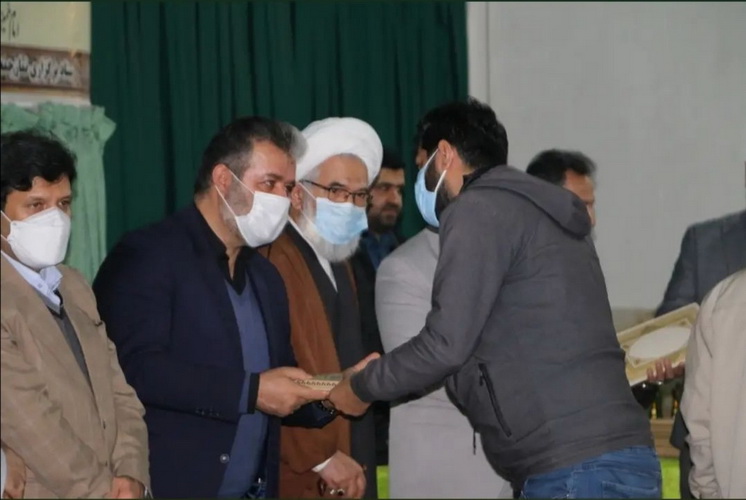 تجلیل از برگزارکنندگان جشنواره تلاوت قرآن در قائمشهر 