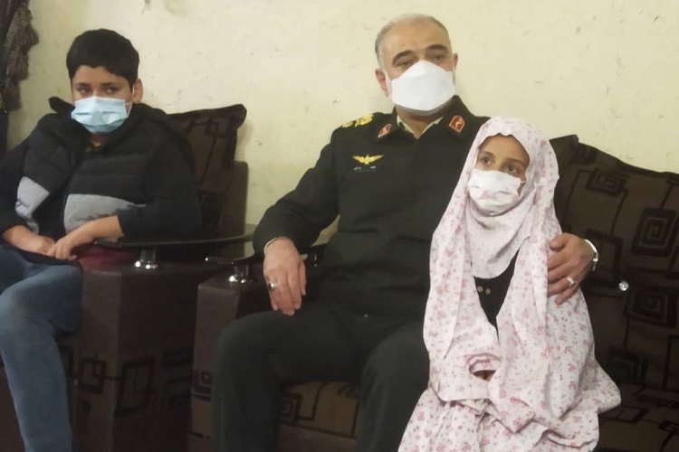 دیدار معاون نیروی انسانی ناجا با خانواده شهید رنجبر