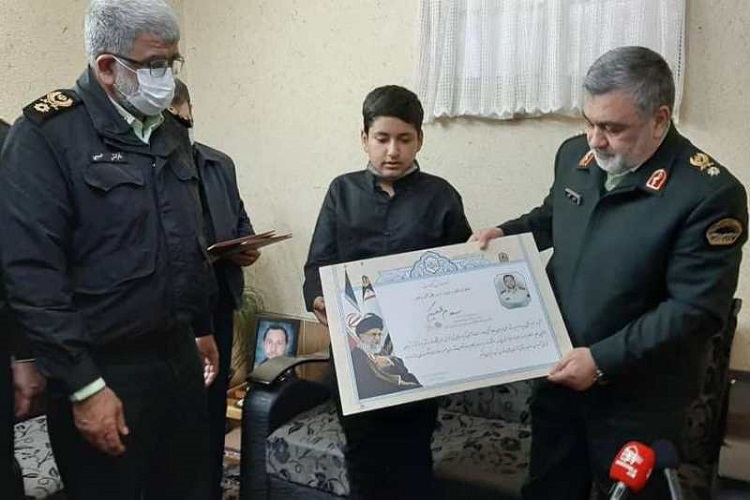 ابلاغ سلام رهبر معظم انقلاب، خانواده شهید علی اکبر رنجبر، سردار اشتری