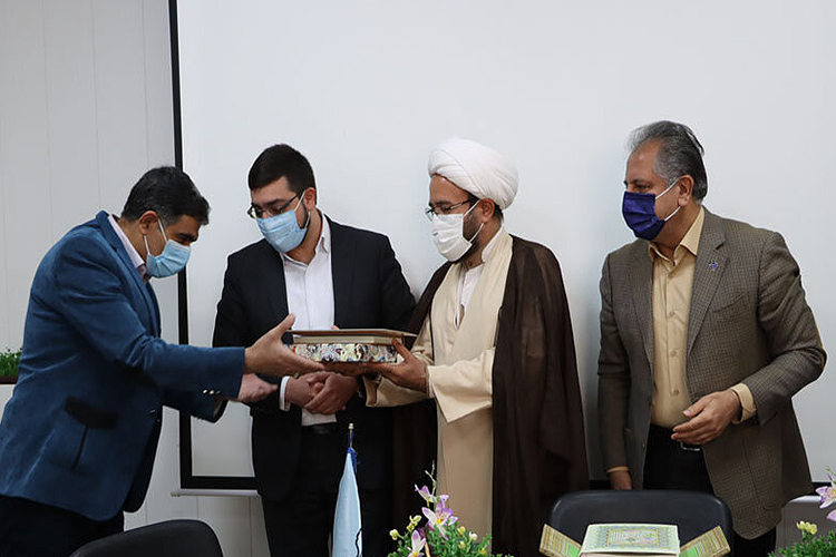 فعالان امر به معروف و نهی از منکر علوم پزشکی یزد تجلیل شدند