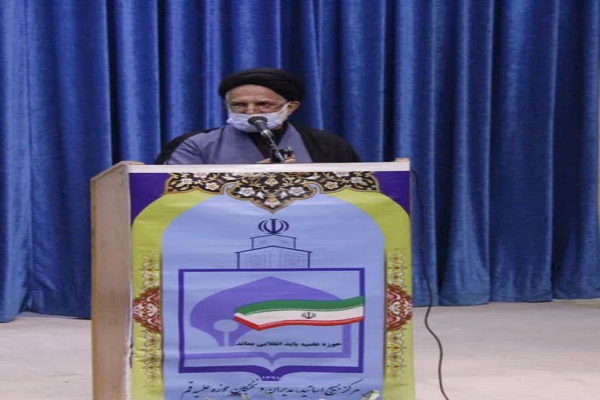 حجت&zwnj;الاسلام والمسلمین سیدحسن اکبری، رئیس مرکز بسیج اساتید، مدیران و نخبگان حوزه علمیه قم