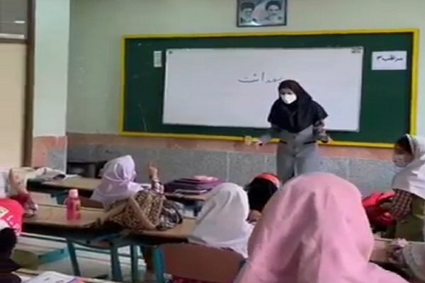 حضور جهادی دانش معلمان بهبهان در شهرک وحدت این شهرستان