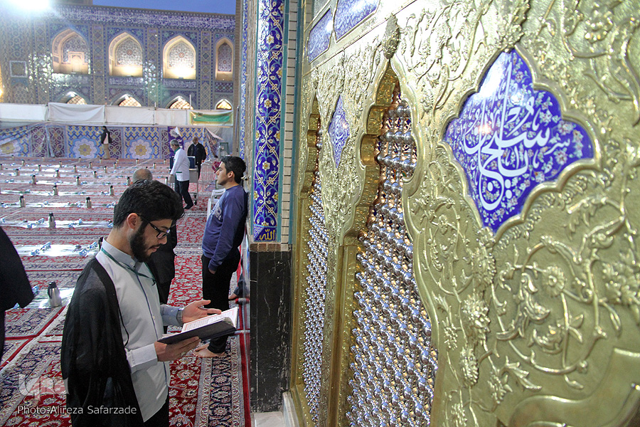  مراسم اعتکاف حرم مطهر رضوی