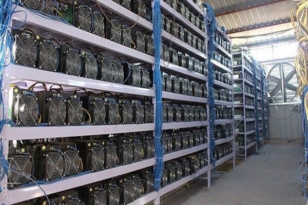 محکومیت و اجرای حکم 29 دستگاه کیس ماینر قاچاق در یزد