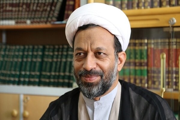حجت&zwnj;الاسلام والمسلمین عیسی عیسی&zwnj;زاده، مدیر گروه فرهنگ&zwnj;نامه&zwnj;های قرآنی پژوهشکده فرهنگ و معارف قرآن