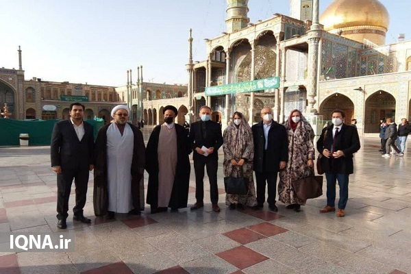 آشنایی سفیر آلمان با حرم حضرت معصومه(س)