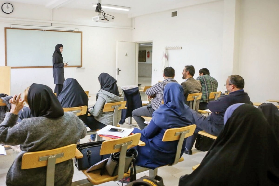 بستر حضور بی&zwnj;دغدغه دانش&zwnj;آموزان و دانشجویان در مدارس و دانشگاه&zwnj;ها فراهم شود