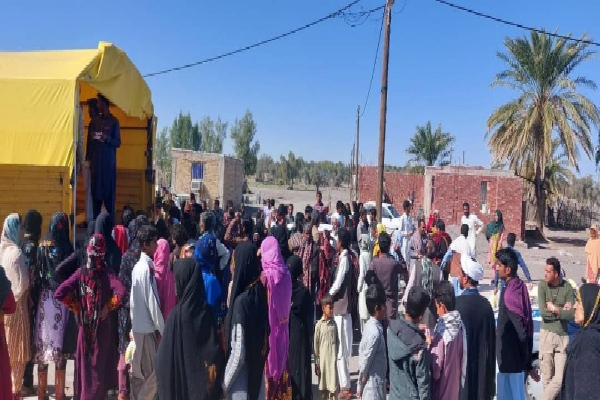 کمک ارتش به سیل زدگان جنوب کرمان