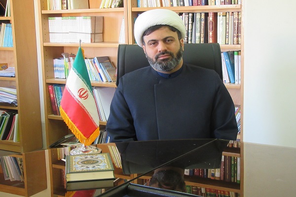 حجت&zwnj;الاسلام علی قاسمی، مدیر معارف قرآن و عترت حرم مطهر بانوی کرامت