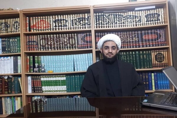 حجتالاسلام فرهاد دهقانی، مدیر حوزه علمیه امام حسین(ع) حجتالاسلام فرهاد دهقانی، مدیر حوزه علمیه امام حسین(ع)