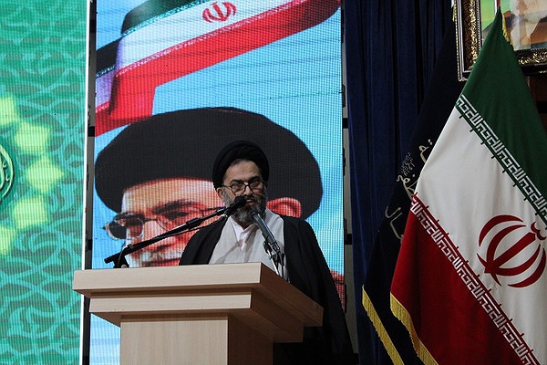 حجت الاسلام حسینی رئیس جامعه المصطفی گلستان حجت الاسلام حسینی رئیس جامعه المصطفی گلستان