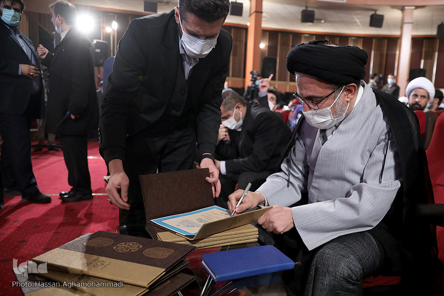 اختتامیه مسابقات قرآن در کنار جای خالی رئیس‌جمهور