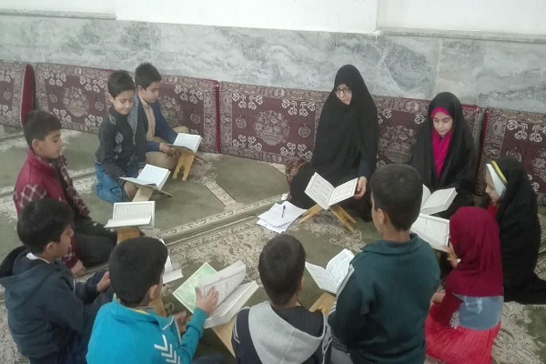 انتقاد از نبود جامعة&zwnj;القرآن در خرم&zwnj;آباد