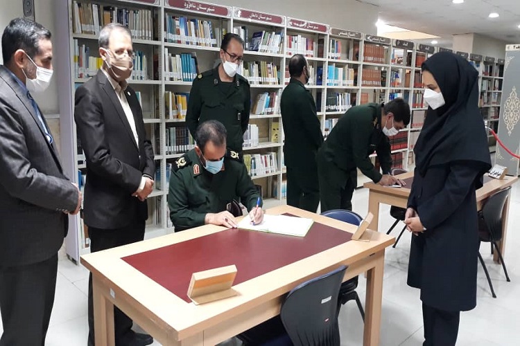 لازمه عمق&zwnj;بخشی به آگاهی مطالعه کتاب است