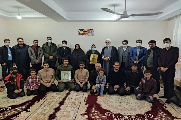 شناسایی دانش&zwnj;آموزان نخبه الیگودرزی توسط مؤسسه خادم&zwnj;الشهدا