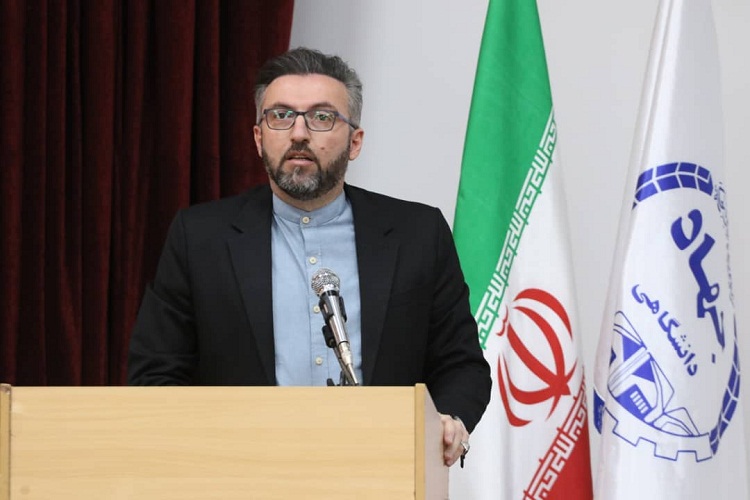 مظاهر بابایی، رئیس جهاددانشگاهی فارس