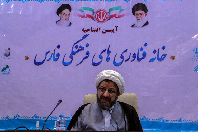 حجت&zwnj;الاسلام والمسلمین احمد واعظی، عضو شورای عالی انقلاب فرهنگی