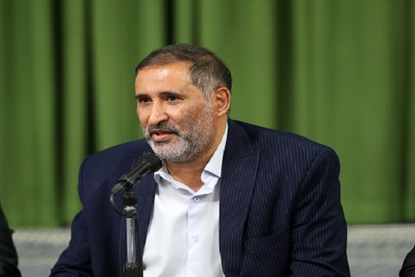 علیرضا قزوه
