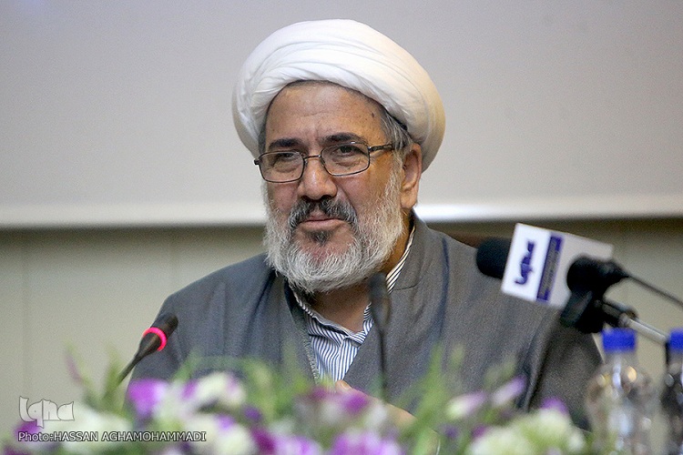 دنیا نیازمند فرهنگ و تمدن قرآنی ایران است / لزوم ترویج انقلاب قرآنی