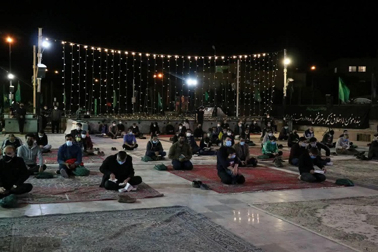 عکس | احیای شب قدر در امامزاده عبدالله همدان