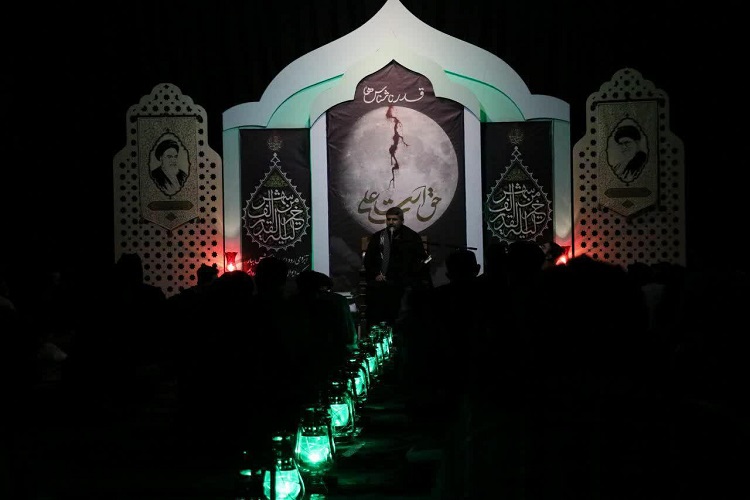 عکس | احیای شب قدر در امامزاده عبدالله همدان
