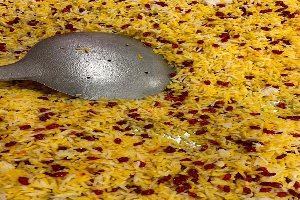 ارسالی / توزیع 1200 پرس غذای گرم بین نیازمندان کردستانی ارسالی / توزیع 1200 پرس غذای گرم بین نیازمندان کردستانی