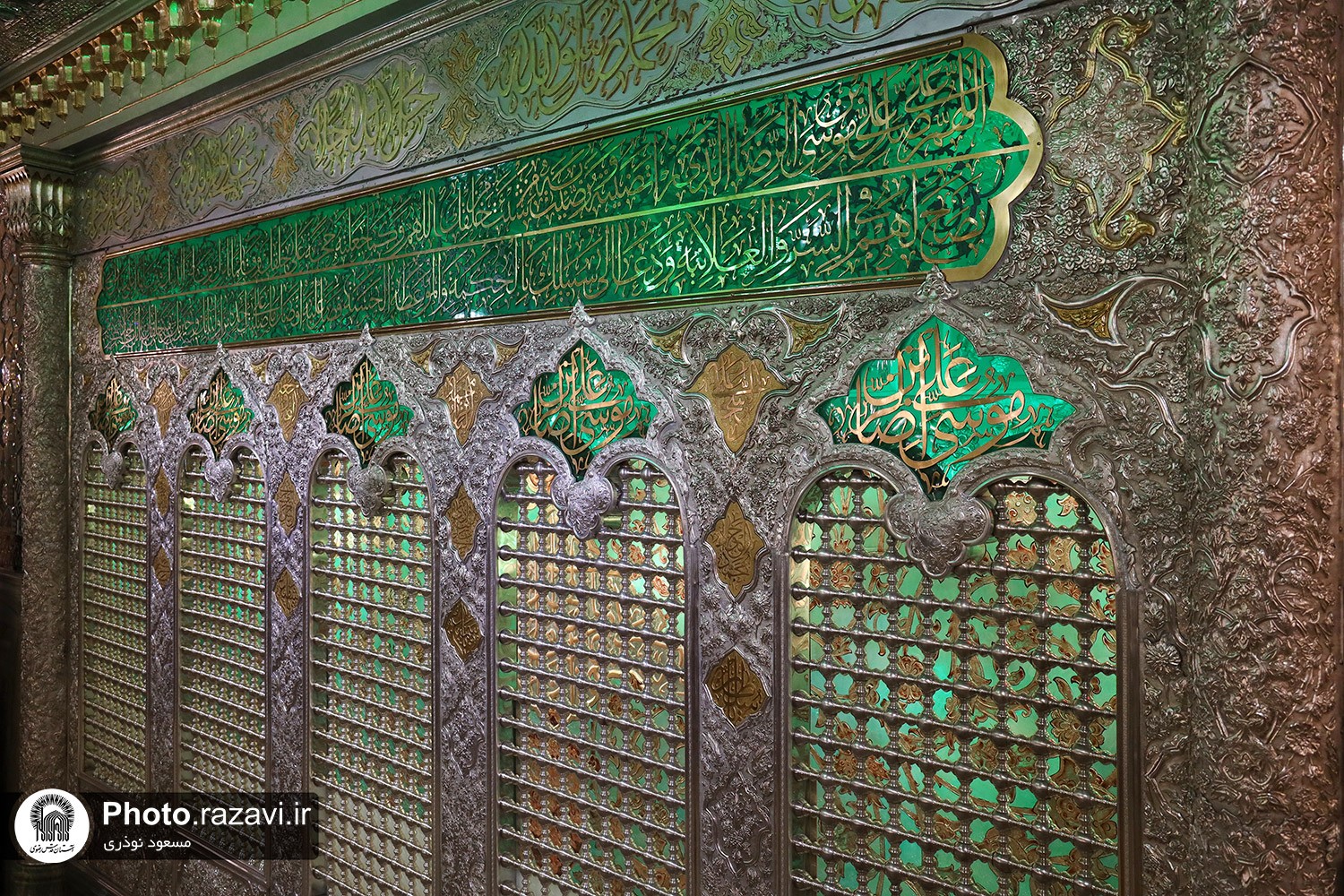 رونمایی از پنجره جدید زیارت در رواق مبارکه دارالحجه حرم مطهر رضوی