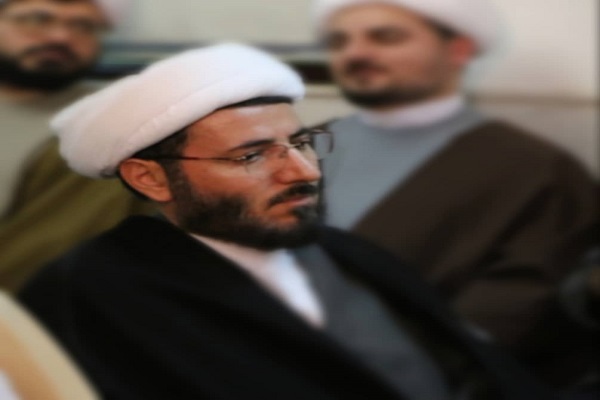 احضار روح امروزی با واقعیت بسیار فاصله دارد/ مراقب شیادان باشید