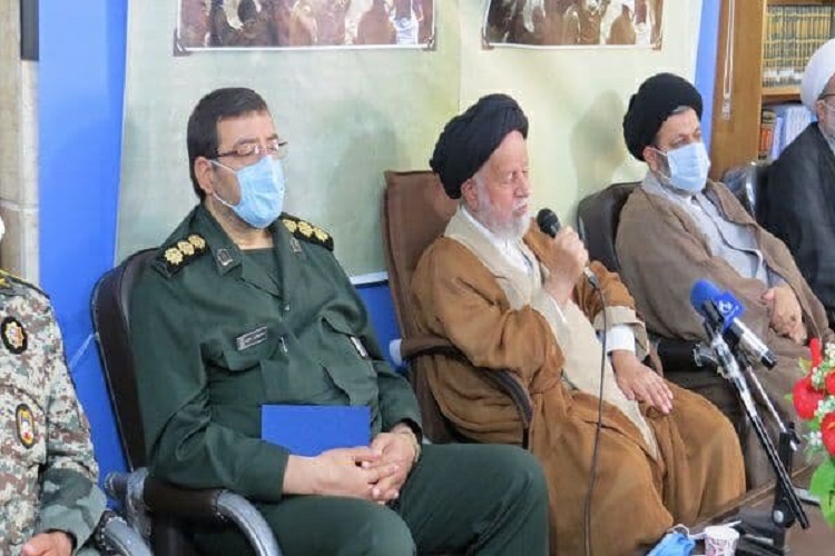 جلسات خاطره&zwnj;گویی یکی از راه&zwnj;های حفظ ارزش&zwnj;های انقلاب و دفاع مقدس است