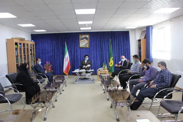 دیدار ورزشکاران قرآنی معلول با نماینده ولی&zwnj;فقیه در لرستان