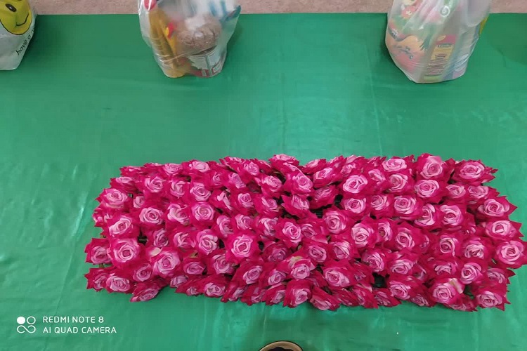 هشتمین رزمایش مواسات و همدلی به همت طلاب خواهر خورموج برگزار شد