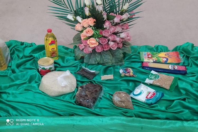 هشتمین رزمایش مواسات و همدلی به همت طلاب خواهر خورموج برگزار شد