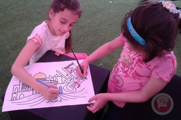 راه اندازی کارگاه نقاشی کودکان در الخلیل برای همبستگی با قدس + عکس