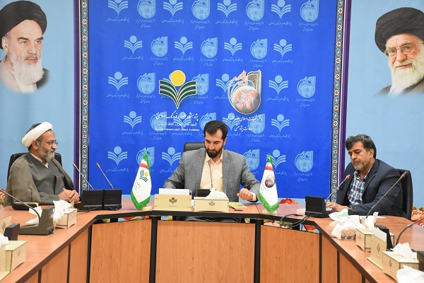 مدبر: قوامیت مرد بر زن به معنای عهده&zwnj;داری او در امور زندگی است/مقدادی: از عنوان &laquo;ریاست&raquo; معنای عهده&zwnj;داری برداشت نمی&zwnj;شود