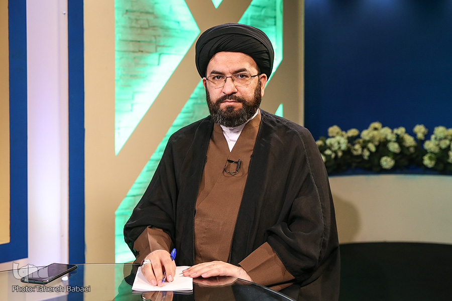 تحقق 10 میلیون حافظ در گرو شکل‌گیری گفتمان قرآنی است + فیلم