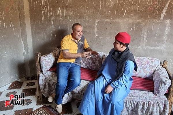 کودک قاری مصری که بزرگترین قاریان این کشور را به چالش میکشد + عکس کودک قاری مصری که بزرگترین قاریان این کشور را به چالش میکشد + عکس