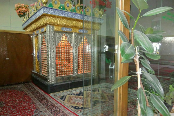 رضازاده// اسکان مسافر در زائرسرای امامزاده سید ابراهیم (ع) لاهرود ممنوع شد