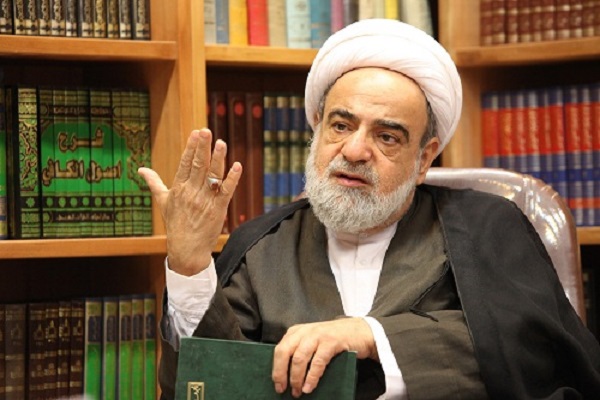 ارسال/ تغییر معادلات منطقه نتیجه مجاهدت&zwnj;های امام خمینی است/ مبارزه امام صادق(ع) با افراط و تفریط